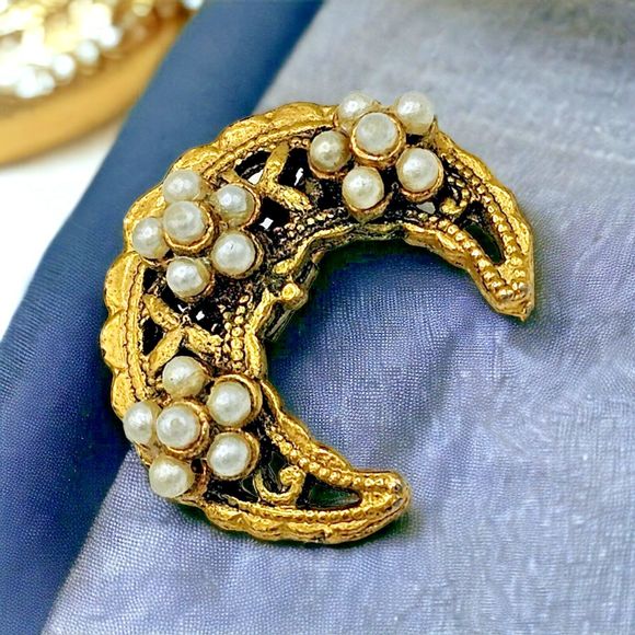 Tacoa Crescent Moon Brooch Vintage Flower Pearl Filigree Celestial Estate Pin - Picture 8 of 8